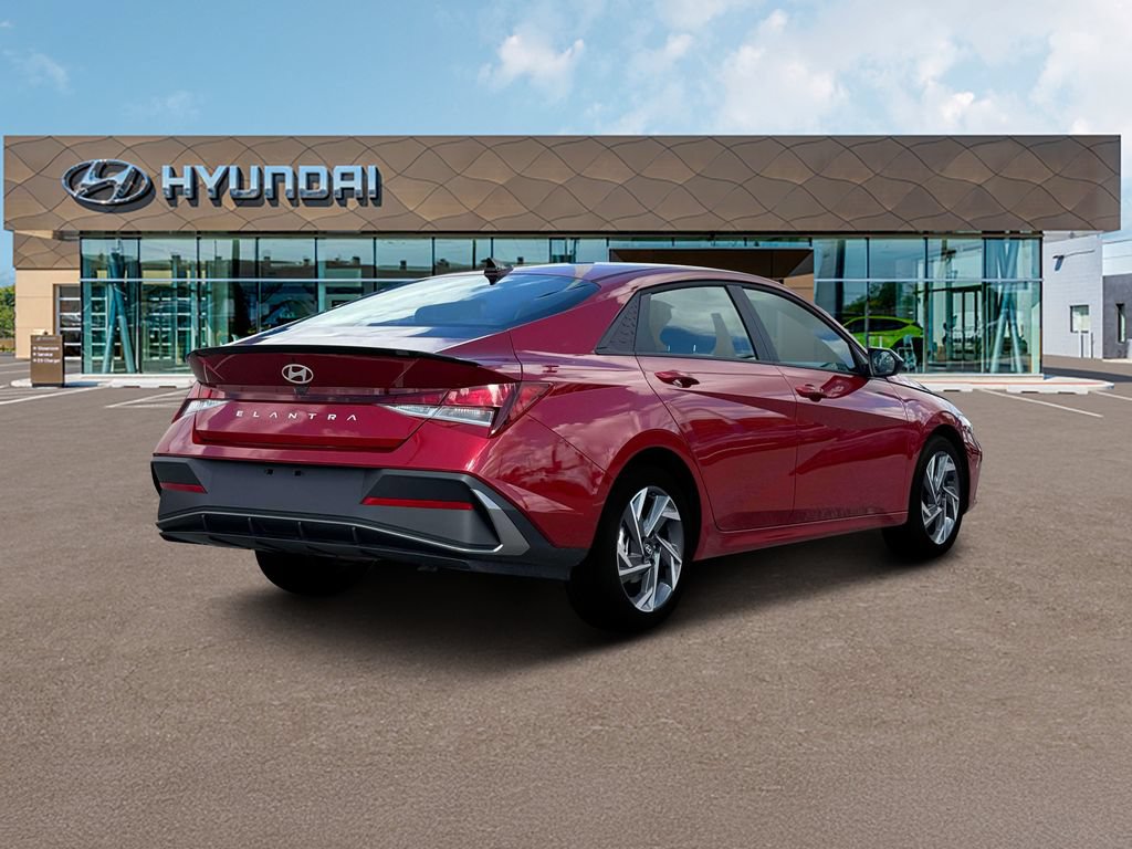 New 2025 Hyundai Elantra Sport FWD image 7