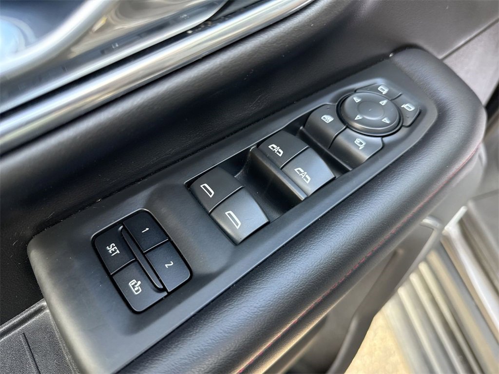 Used 2021 Chevrolet Tahoe RST w/ Luxury Package image 13