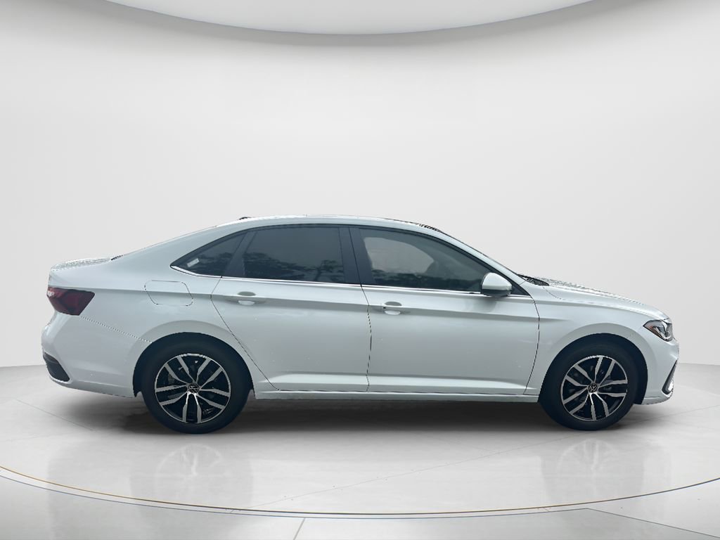 New 2026 Volkswagen Jetta SE image 6