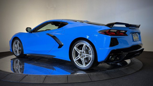Used 2024 Chevrolet Corvette Stingray Premium Cpe w/ Z51 Performance Package RWD image 24