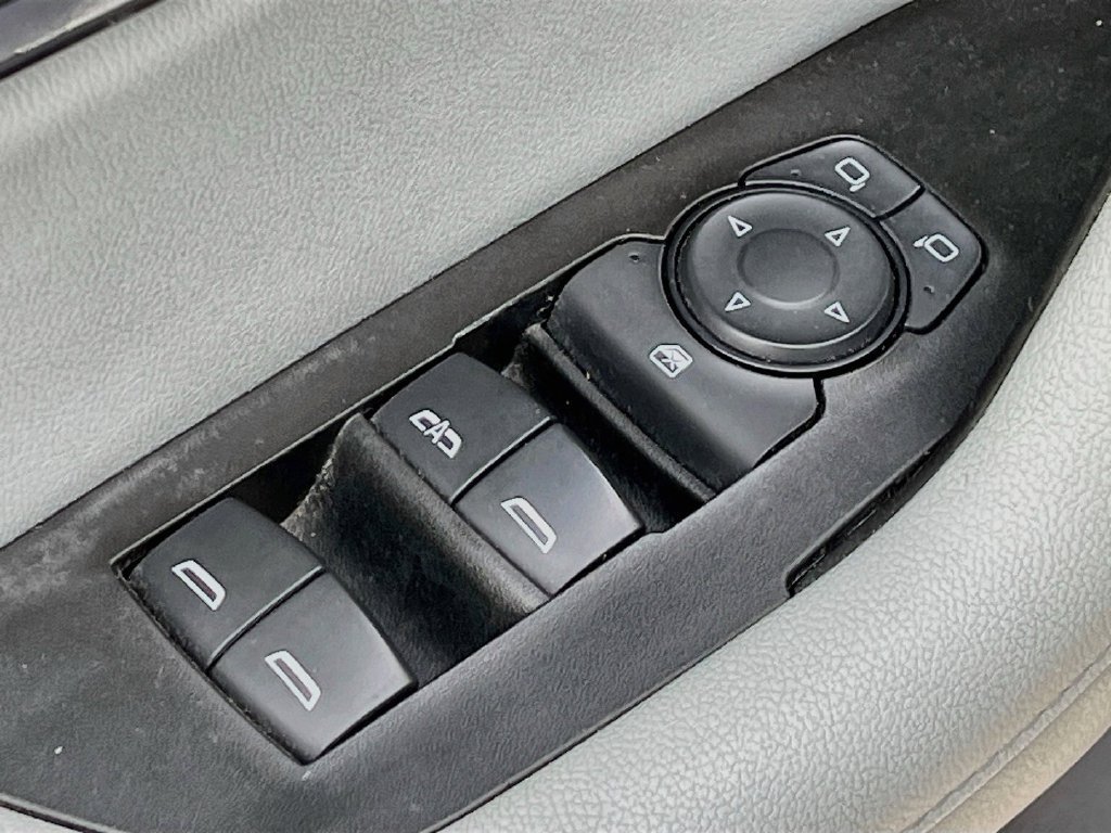 Used 2021 Chevrolet Blazer LT FWD image 17