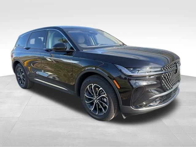 Used 2025 Lincoln Nautilus Premier w/ Equipment Group 102A image 7