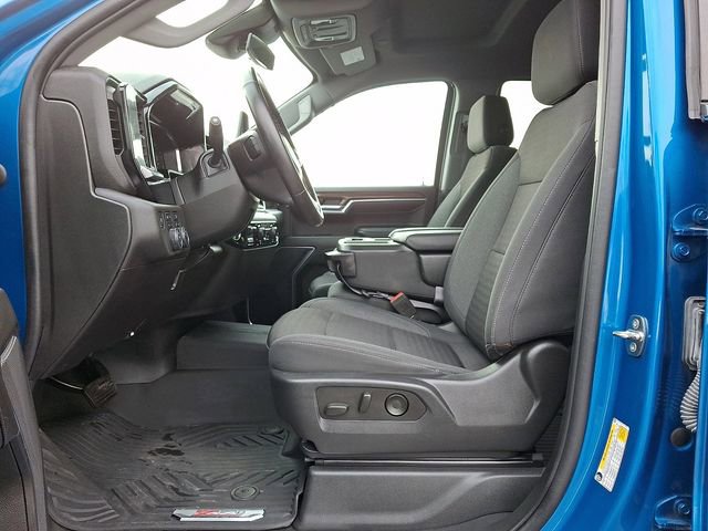 Used 2023 Chevrolet Silverado 1500 RST AWD/4WD image 15