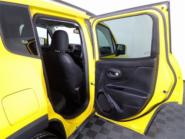 Used 2018 Jeep Renegade Altitude image 30