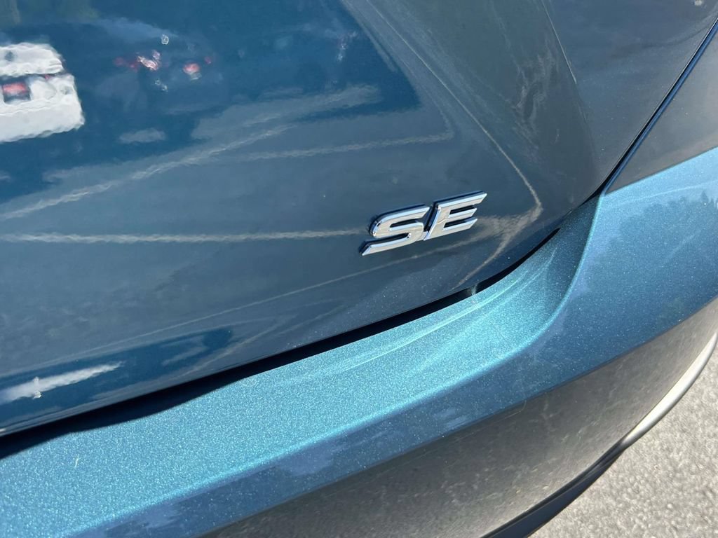 New 2026 Toyota Camry SE FWD image 11
