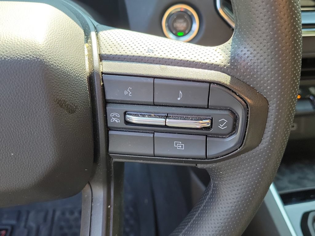 Used 2025 Chevrolet Colorado W/T RWD image 27
