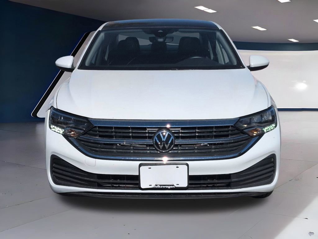 Used 2023 Volkswagen Jetta SE w/ Panoramic Sunroof Package image 7