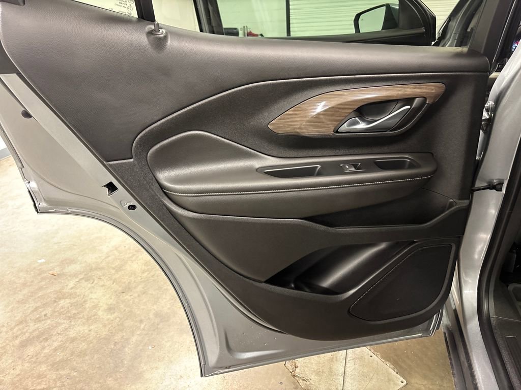 Used 2023 GMC Terrain Denali image 40
