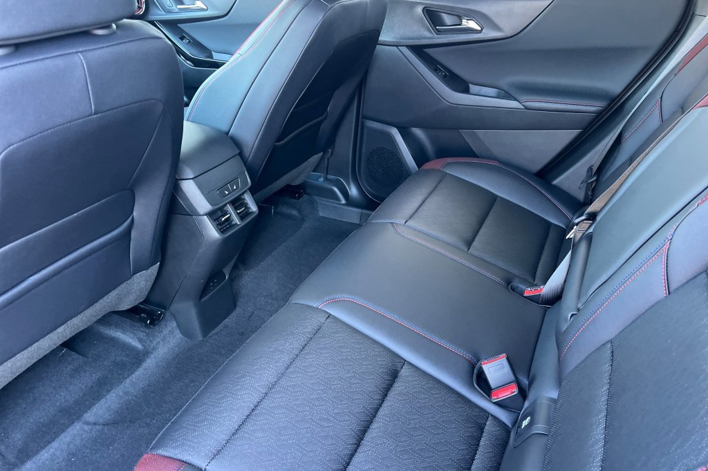 New 2026 Chevrolet Equinox RS image 9