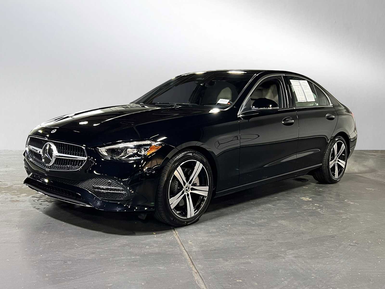 Used 2025 Mercedes-Benz C 300 4MATIC Sedan image 7