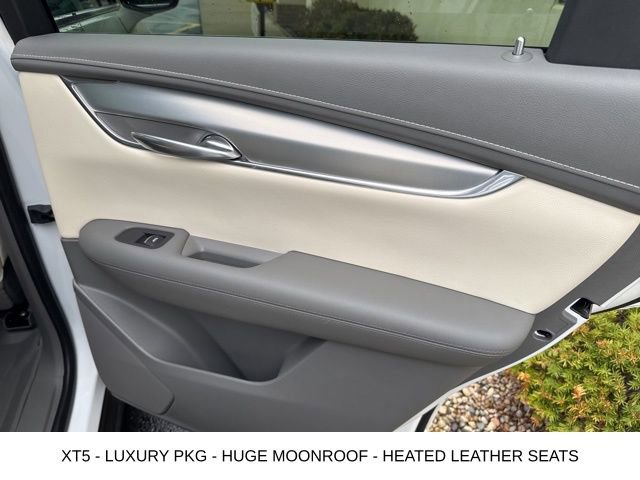 Used 2021 Cadillac XT5 Premium Luxury FWD image 15