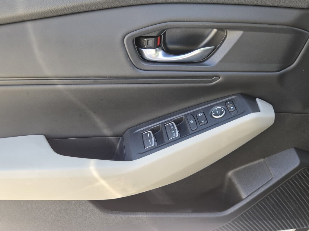 Certified 2025 Honda Accord SE image 27