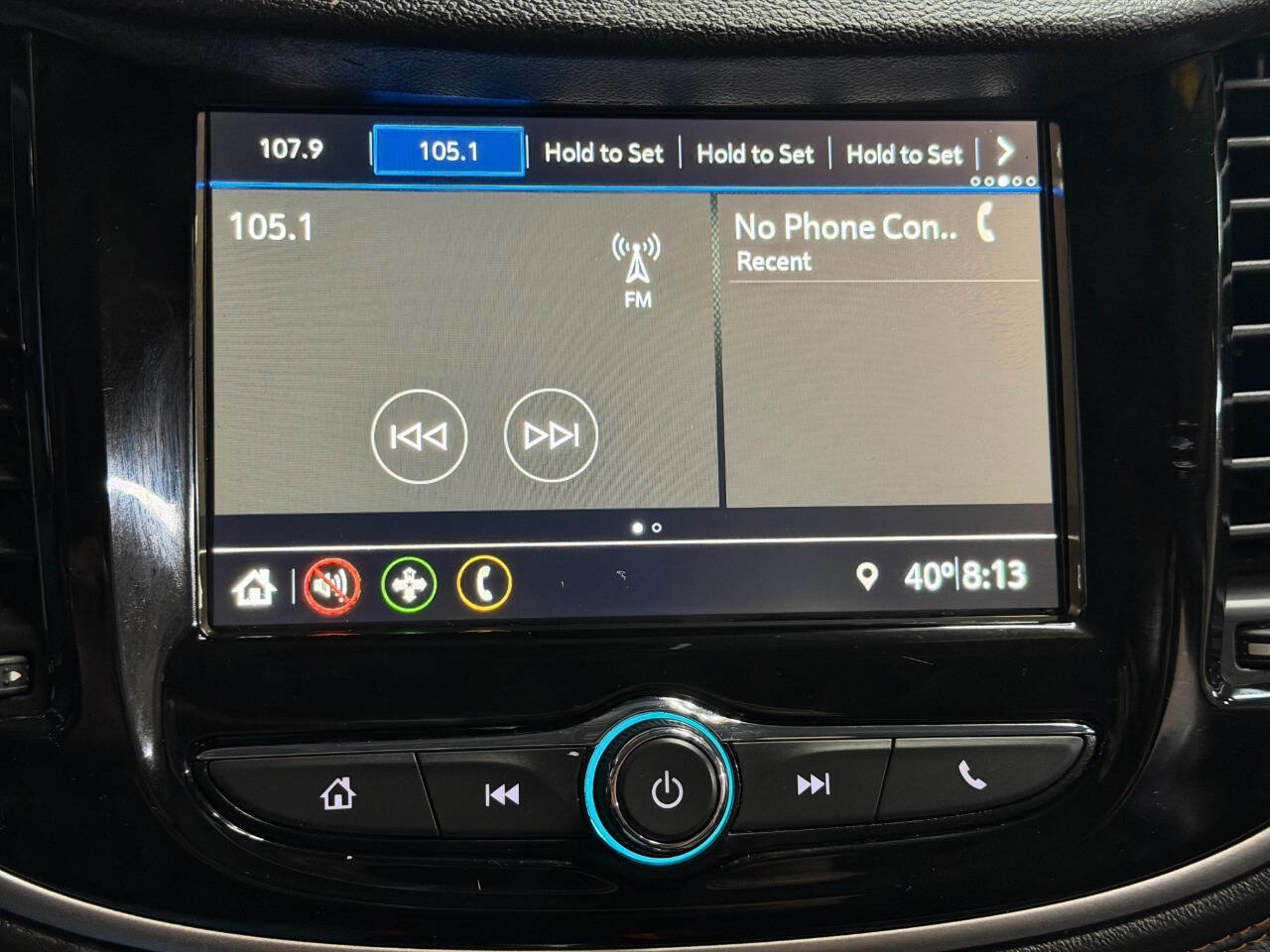 Used 2019 Chevrolet Trax LT w/ Sun & Sound Package AWD/4WD image 40
