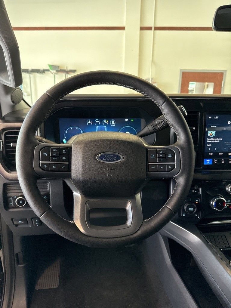 New 2026 Ford F350 Lariat w/ Black Appearance Package AWD/4WD image 24