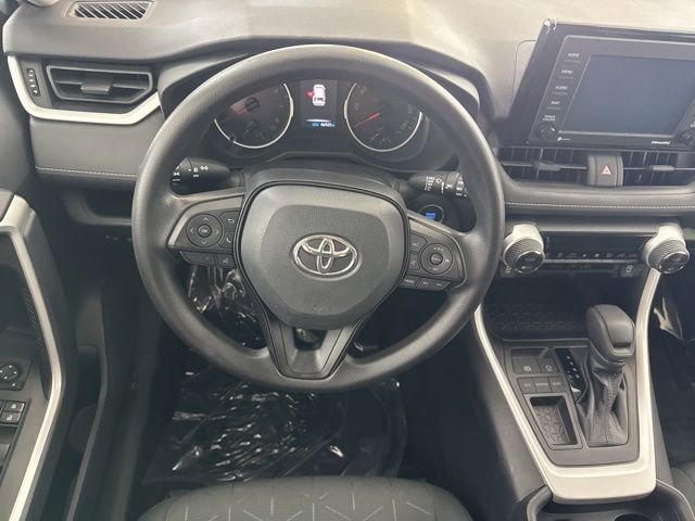 Used 2021 Toyota RAV4 XLE w/ Convenience Package image 29