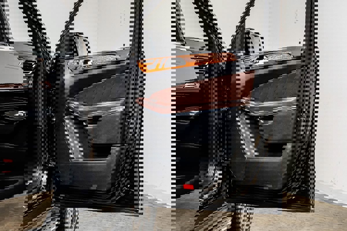 Used 2014 Mercedes-Benz GL 450 4MATIC image 38