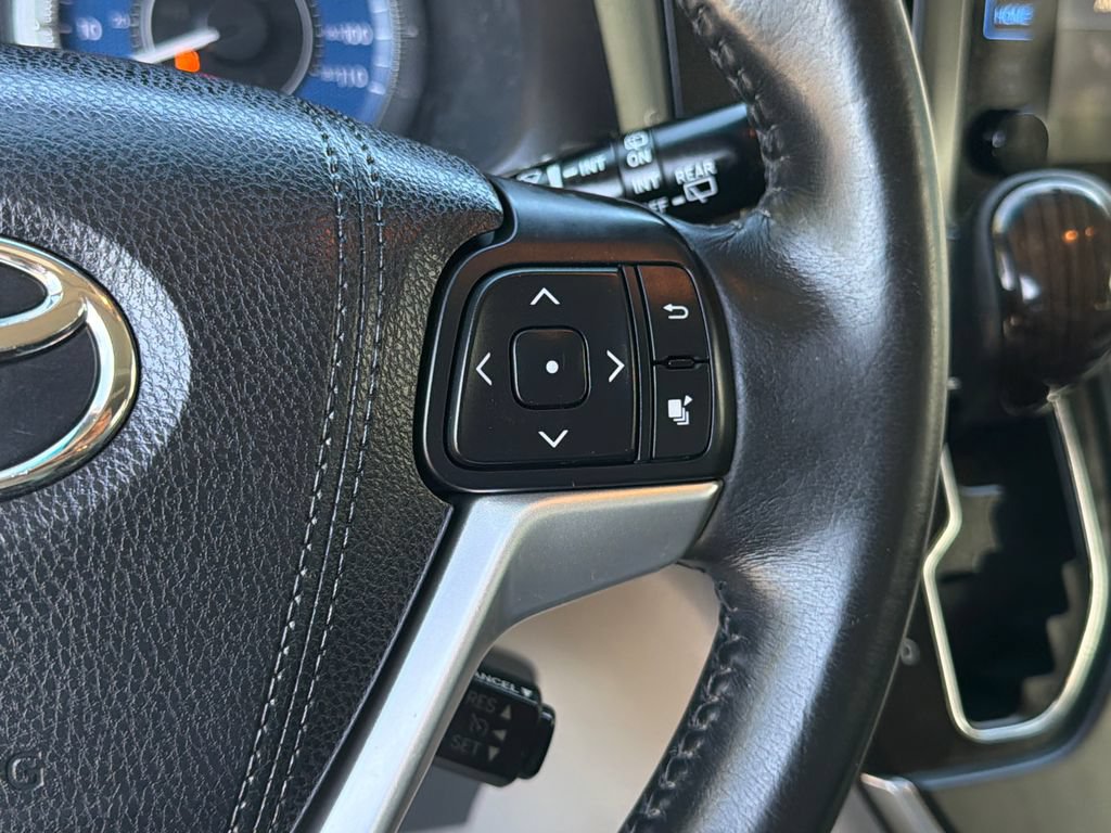 Used 2015 Toyota Sienna XLE Premium FWD image 26