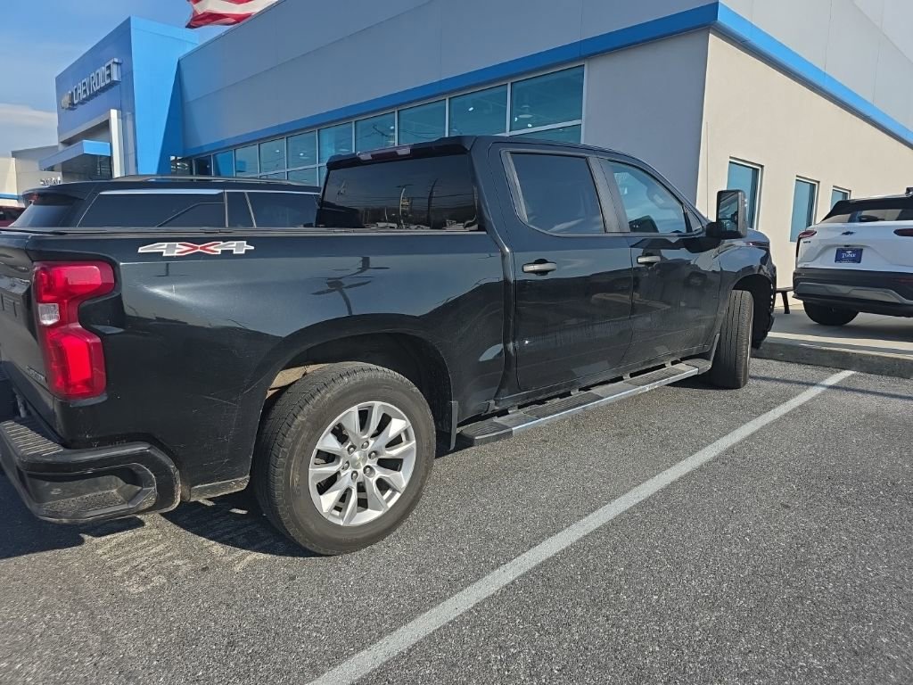 Used 2019 Chevrolet Silverado 1500 Custom w/ Custom Max Trailering Package AWD/4WD image 5