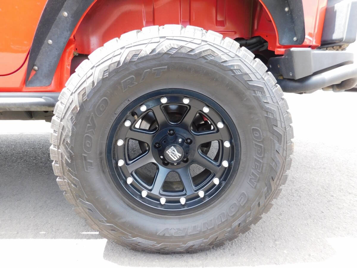 Used 2018 Jeep Wrangler Unlimited Sport image 21