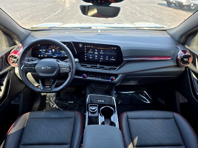 Used 2025 Chevrolet Equinox RS w/ Safety and Technology Package AWD/4WD image 18