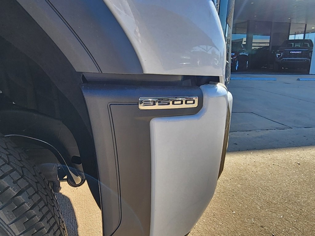 New 2026 GMC Sierra 3500 Denali Ultimate image 11