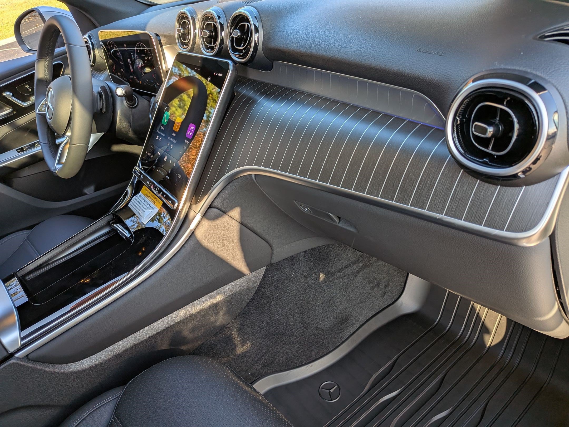Certified 2026 Mercedes-Benz GLC 300 image 34