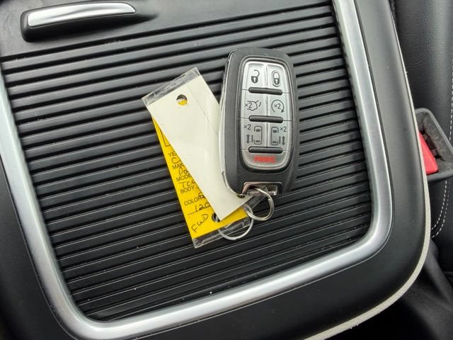 Used 2024 Chrysler Pacifica Touring-L FWD image 25