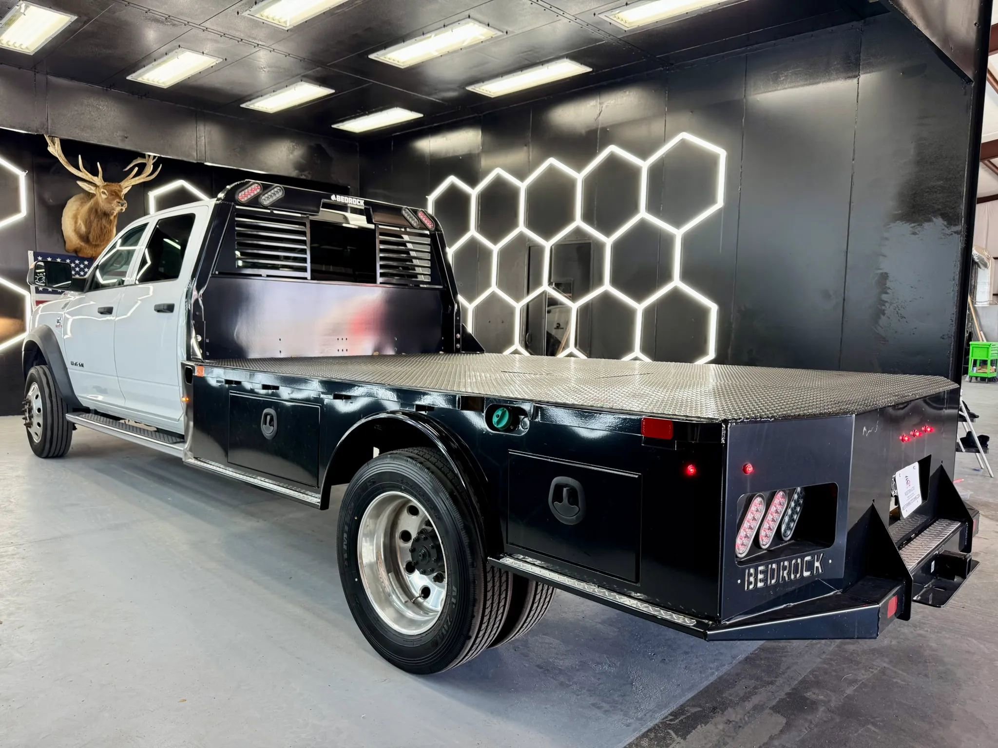 Used 2019 RAM 5500 Tradesman w/ Ambulance Prep Group RWD image 11