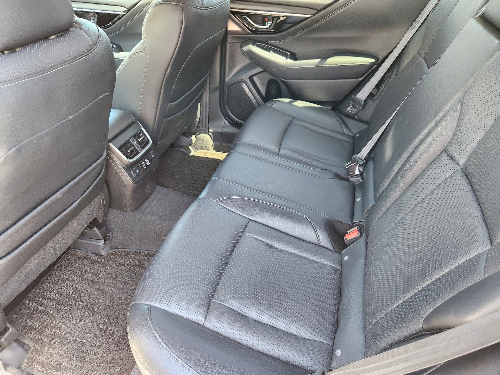 Used 2023 Subaru Outback Limited AWD/4WD image 25