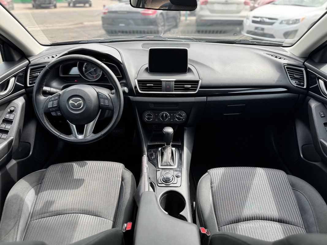Used 2015 MAZDA MAZDA3 i Touring FWD image 13