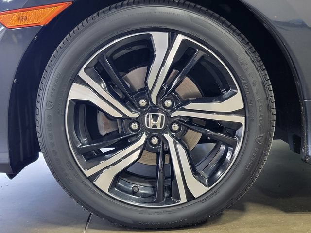 Used 2016 Honda Civic Touring image 10