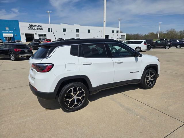 Used 2024 Jeep Compass Limited AWD/4WD image 11