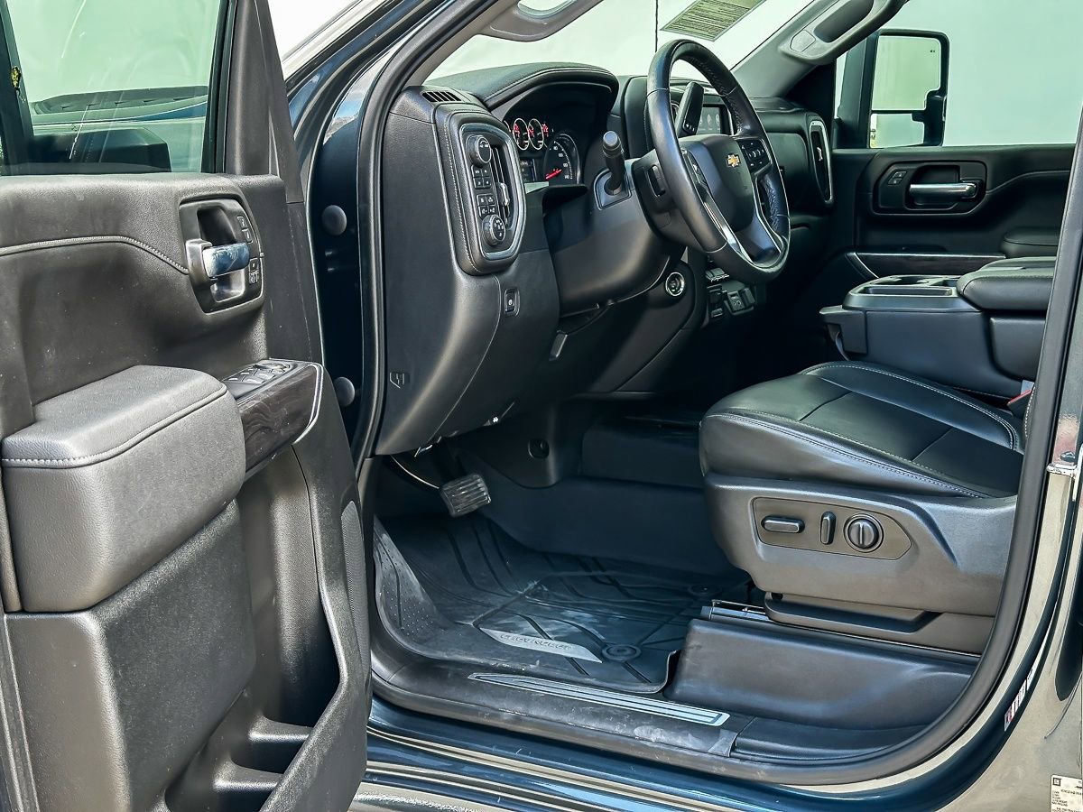 Used 2020 Chevrolet Silverado 2500 LTZ w/ Safety Package image 10