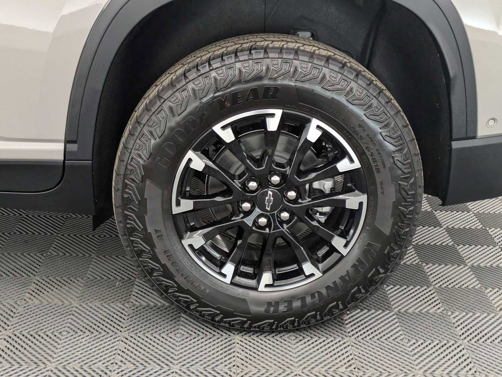 New 2026 Chevrolet Traverse Z71 image 14