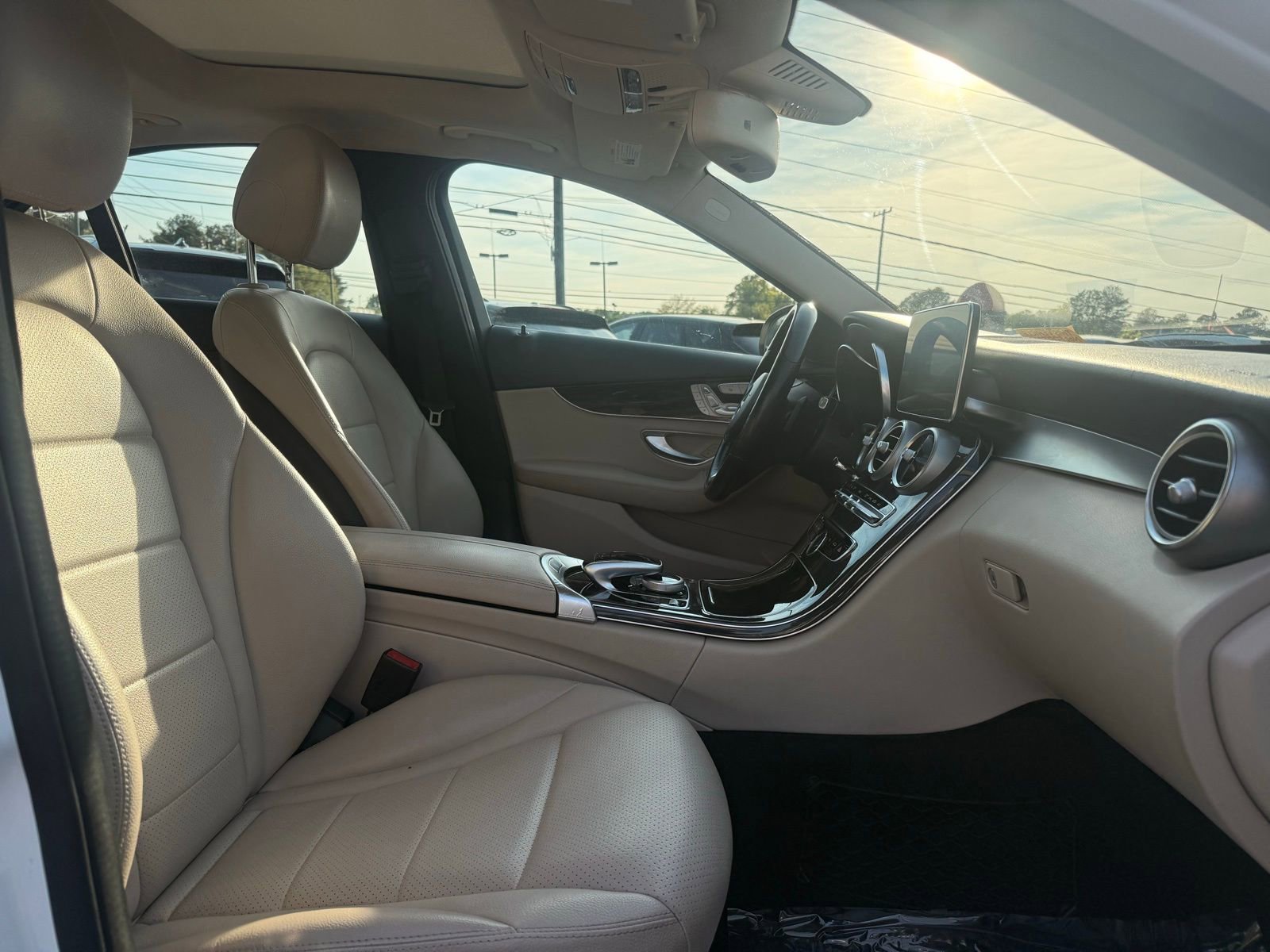 Used 2017 Mercedes-Benz C 300 4MATIC Sedan w/ Premium 3 Package image 31
