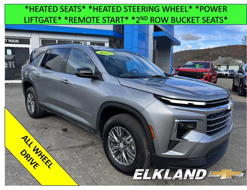 Used 2025 Chevrolet Traverse LT