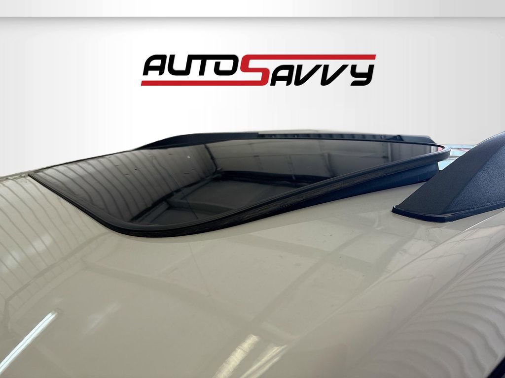 Used 2023 GMC Acadia AT4 w/ Technology Package AWD/4WD image 23