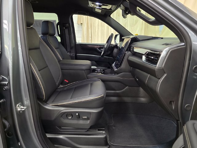 Used 2026 GMC Yukon XL Elevation AWD/4WD image 40