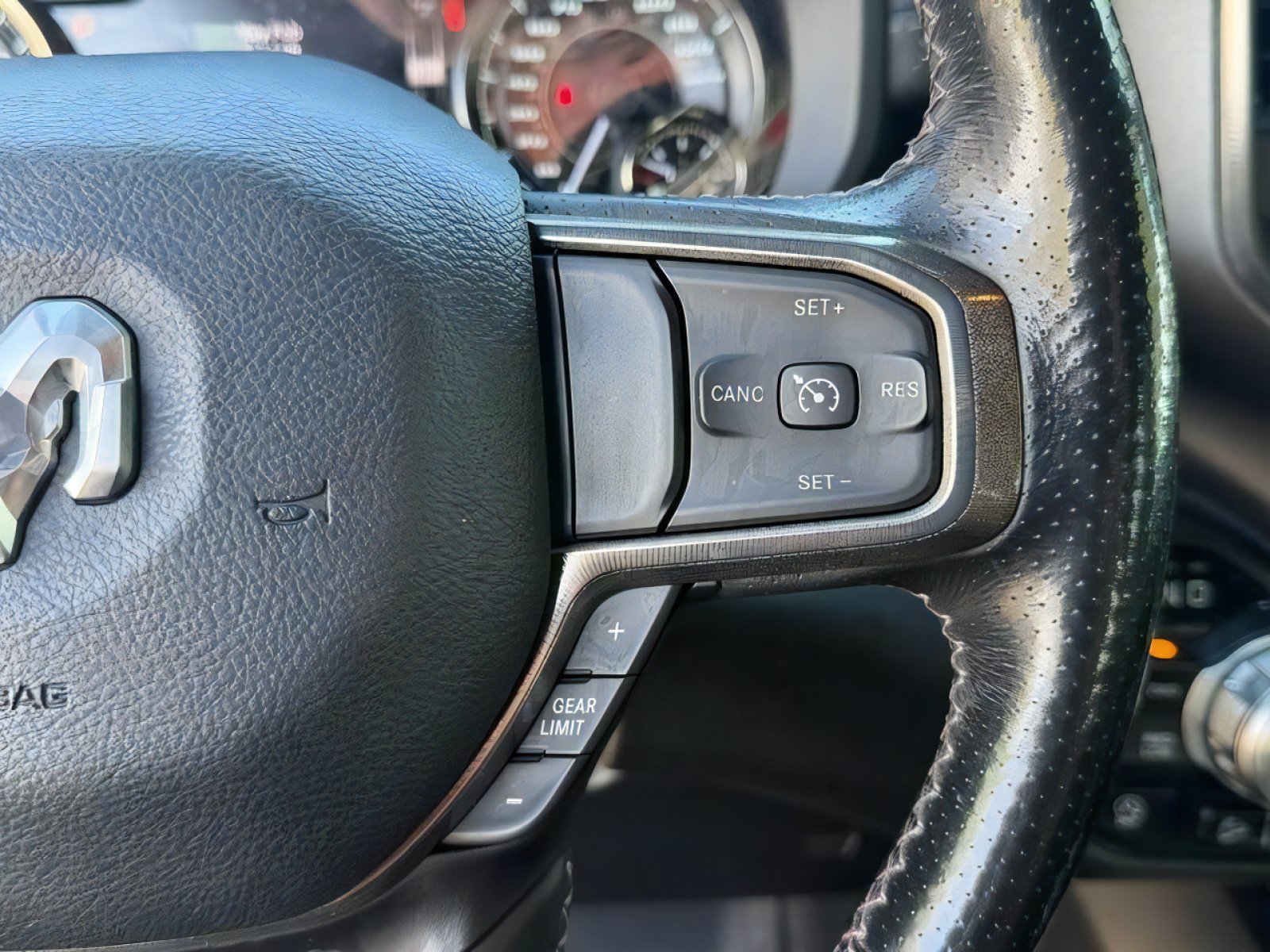 Certified 2022 RAM 1500 Rebel w/ Off Road Group AWD/4WD image 32