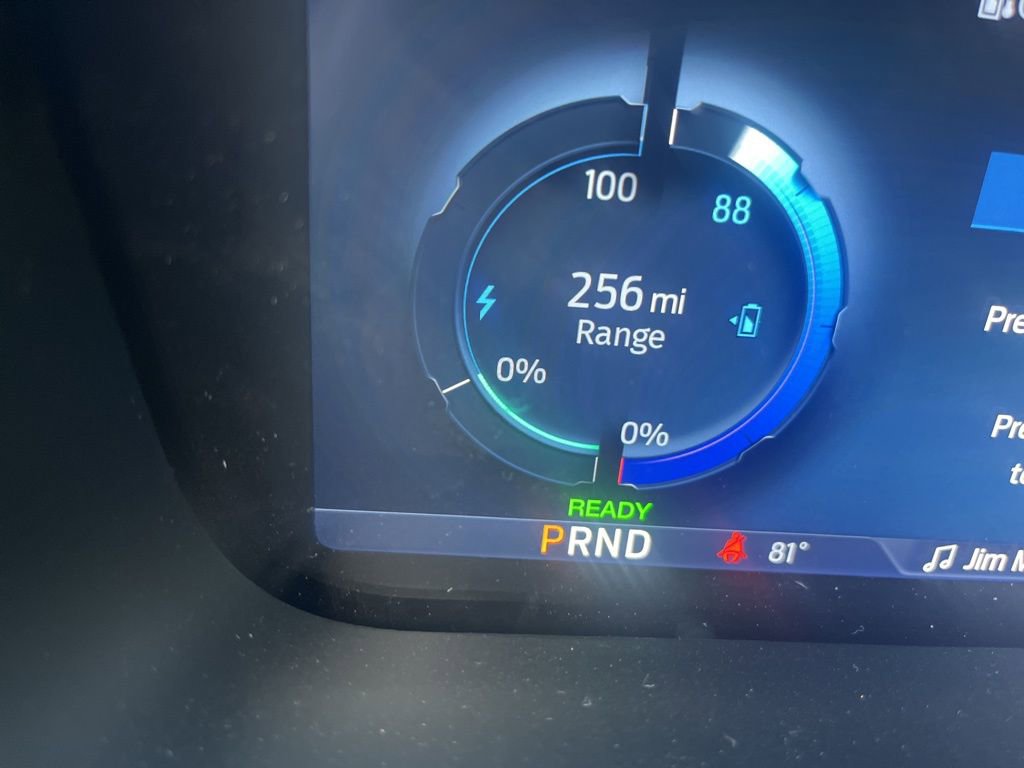 New 2025 Ford F150 Lightning Flash AWD/4WD image 19
