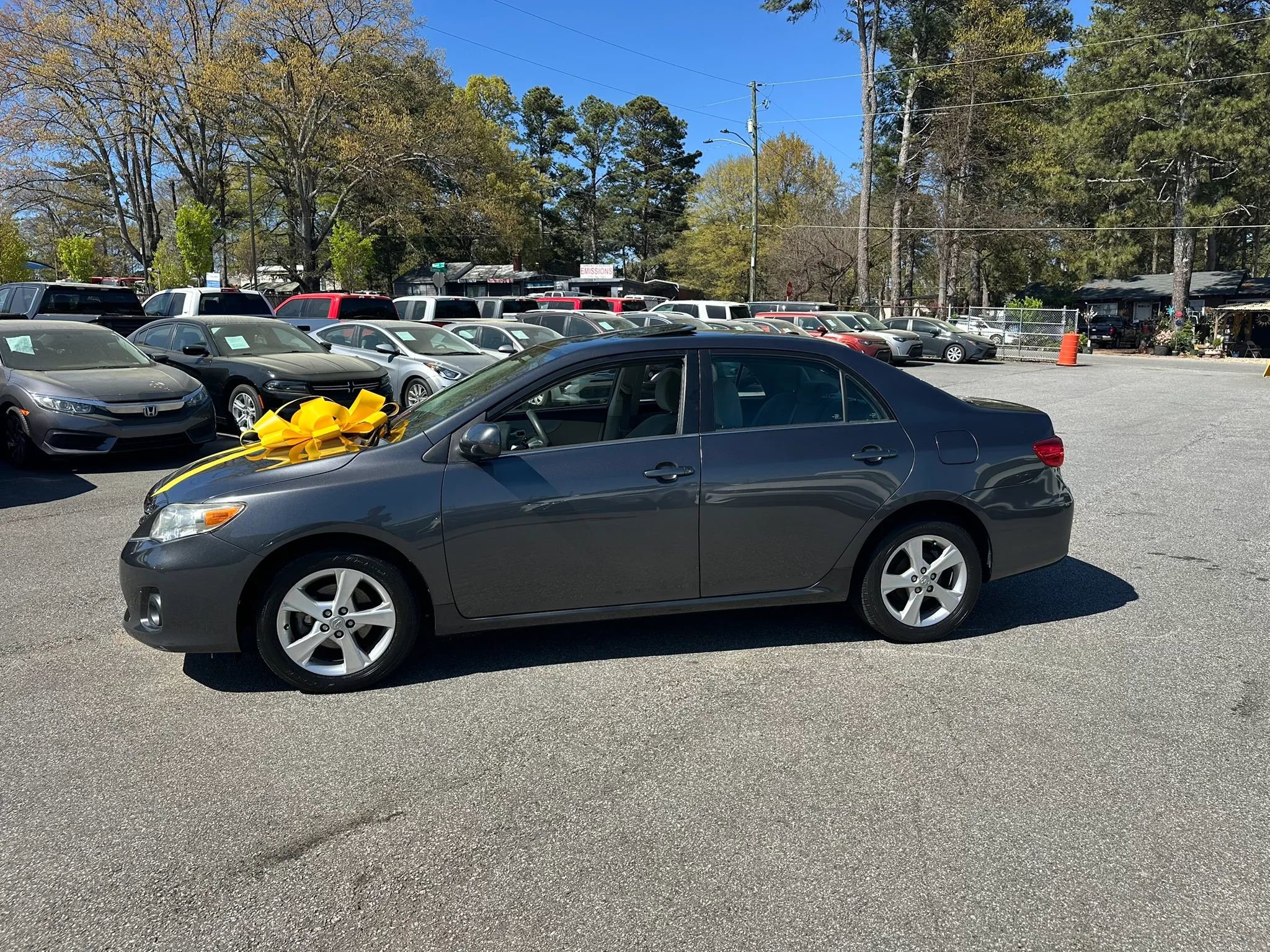 Used 2013 Toyota Corolla LE w/ Premium Pkg image 4