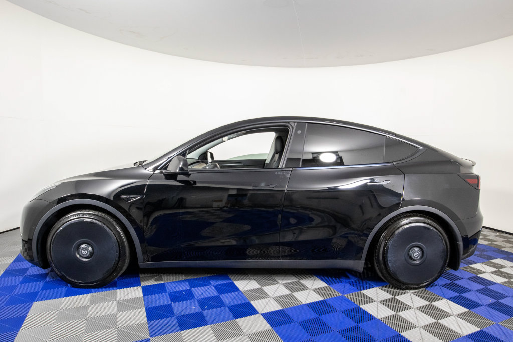 Used 2022 Tesla Model Y Performance AWD/4WD image 8