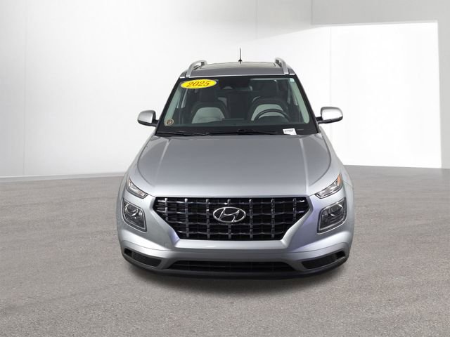 Used 2025 Hyundai Venue SEL image 45