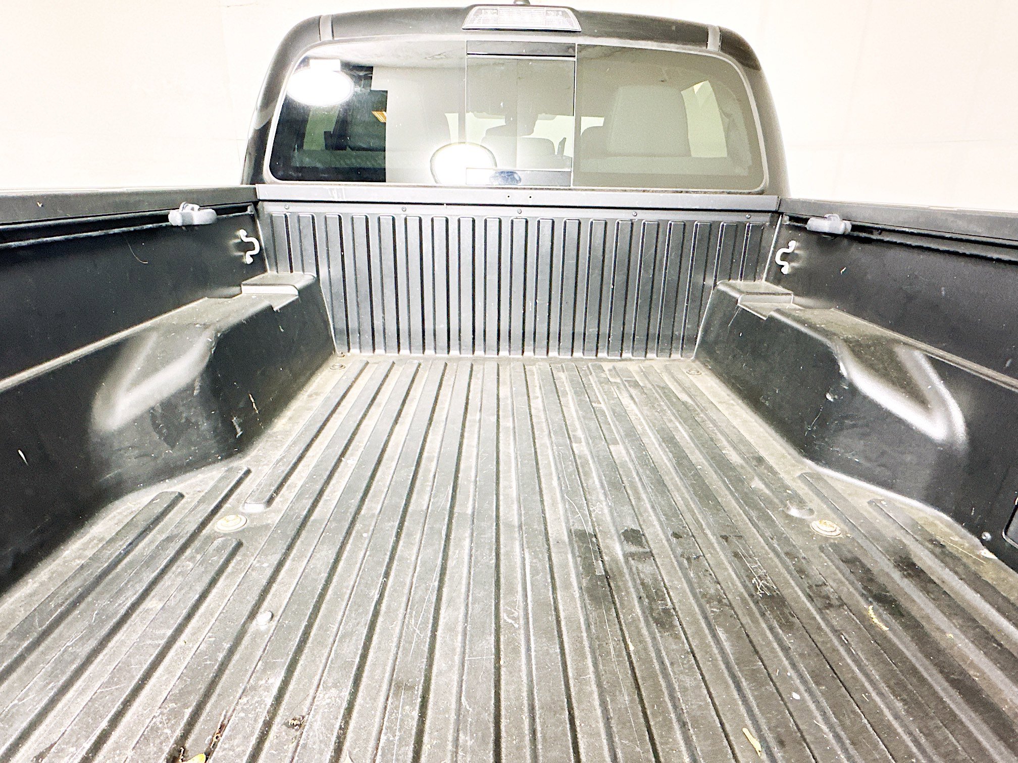 Used 2023 Toyota Tacoma SR5 w/ Technology Package RWD image 31