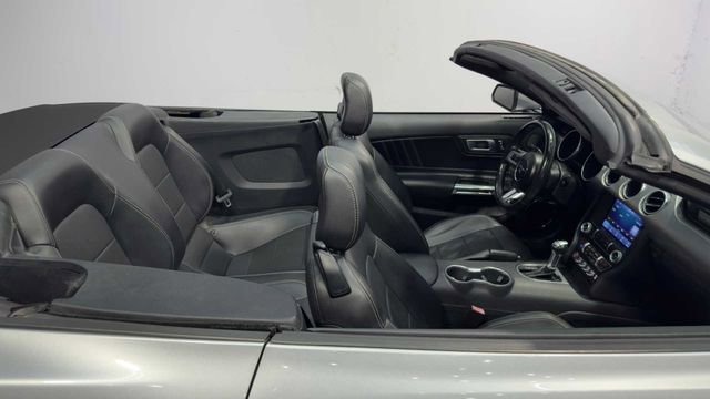 Used 2022 Ford Mustang Premium RWD image 13