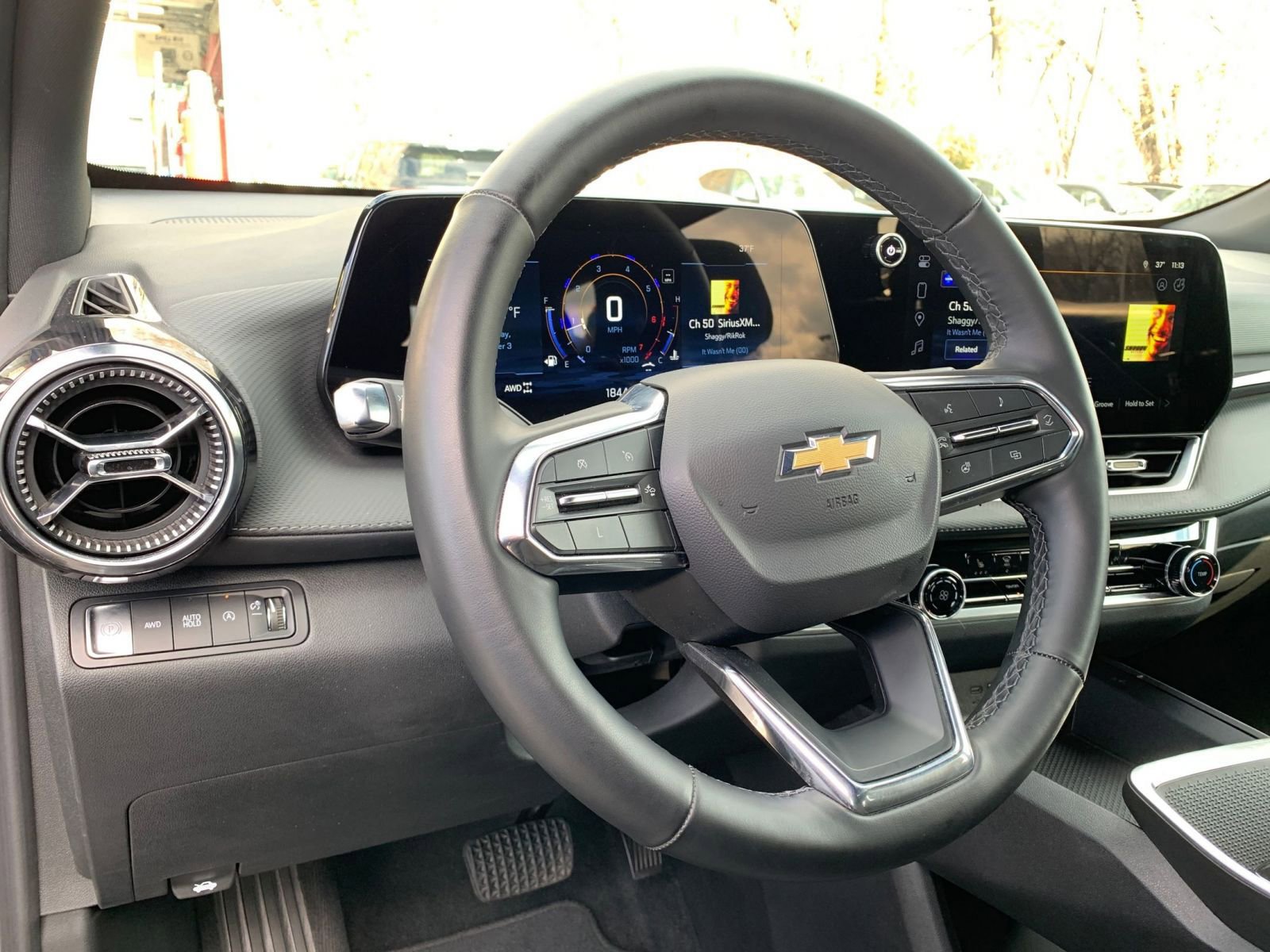 Used 2025 Chevrolet Equinox LT image 33