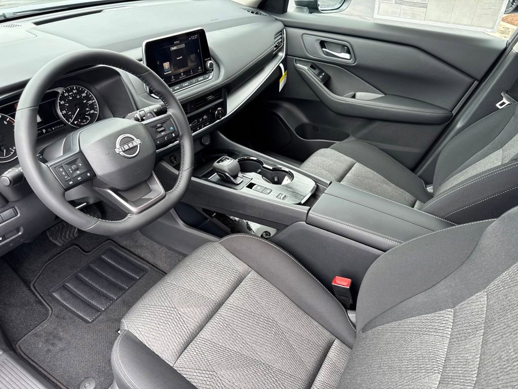 New 2026 Nissan Rogue SV FWD image 10