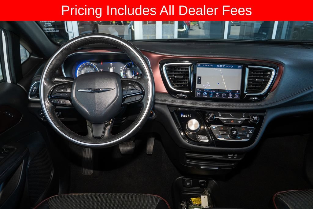 Used 2020 Chrysler Pacifica Limited FWD image 8