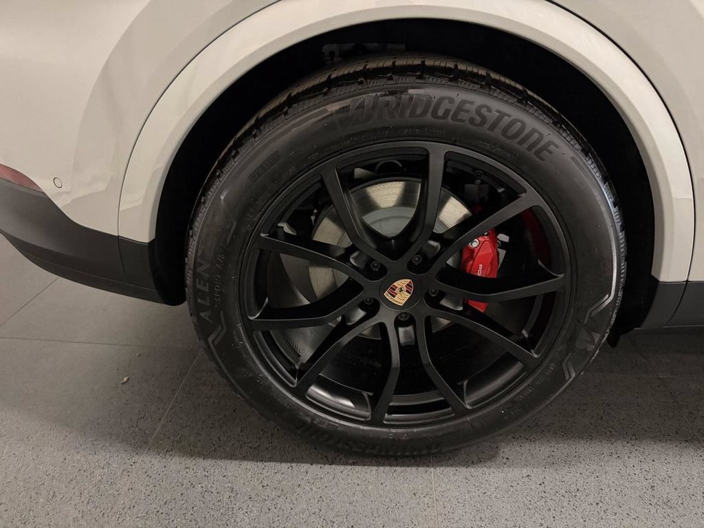 New 2026 Porsche Cayenne S AWD/4WD image 12