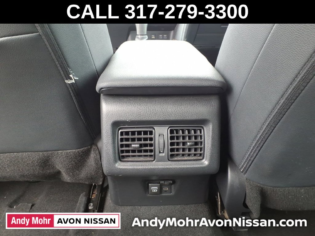 Used 2025 Toyota Camry SE FWD image 38